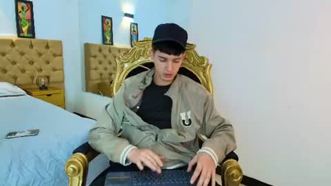 Jheampiero online show from 06/09/26, 08:42