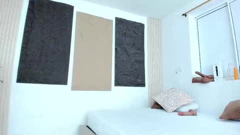 jheremy_wen online show from 11/17/25, 07:19