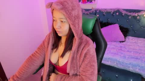 Jhiinny online show from 12/23/24, 03:40