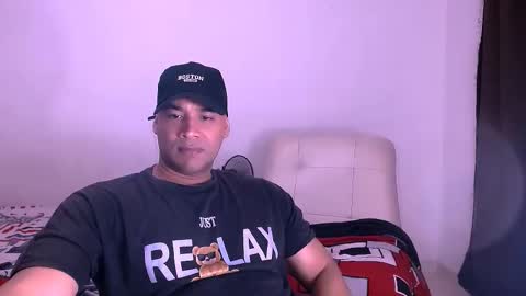 Snapshot of jho173027 chatting on 11/29/25, 11:41 En moreno online show from 11/29/25, 11:41