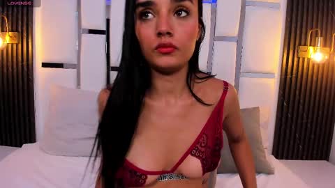 Jhoana  online show from 01/30/25, 05:49