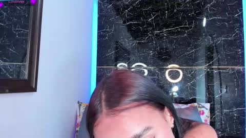 Jhoana  online show from 10/03/25, 08:50