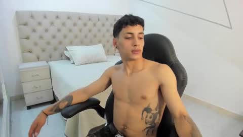 jhoanleandro online show from 10/23/25, 04:34