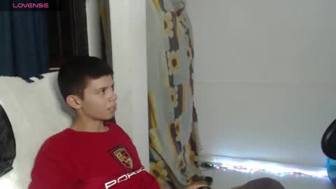 Snapshot of jhoanvelezmodel chatting on 10/15/25, 02:22 JhoanVelezModel online show from 10/15/25, 02:22