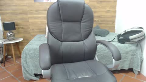 Jhoel online show from 01/17/25, 06:44