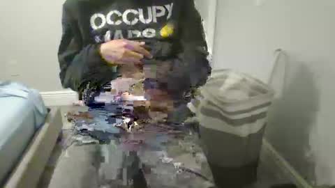 Snapshot of jholls chatting on 12/03/24, 02:58 jholls online show from 12/03/24, 02:58