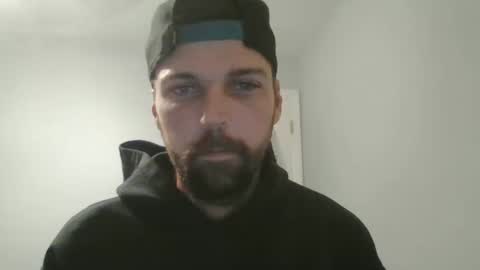 Snapshot of jholls chatting on 01/14/25, 03:43 jholls online show from 01/14/25, 03:43