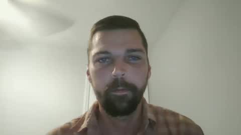 Snapshot of jholls chatting on 01/16/25, 12:34 jholls online show from 01/16/25, 12:34