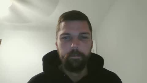 Snapshot of jholls chatting on 01/31/25, 02:15 jholls online show from 01/31/25, 02:15