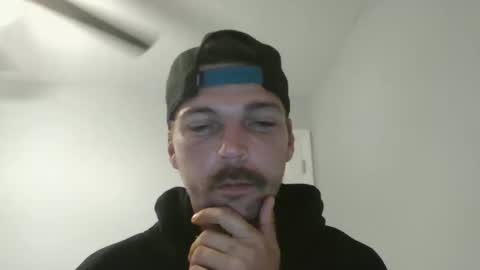 Snapshot of jholls chatting on 02/09/25, 04:29 jholls online show from 02/09/25, 04:29