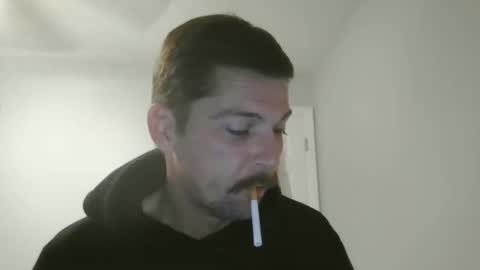 Snapshot of jholls chatting on 02/10/25, 01:03 jholls online show from 02/10/25, 01:03