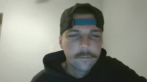 Snapshot of jholls chatting on 10/11/25, 03:50 jholls online show from 10/11/25, 03:50