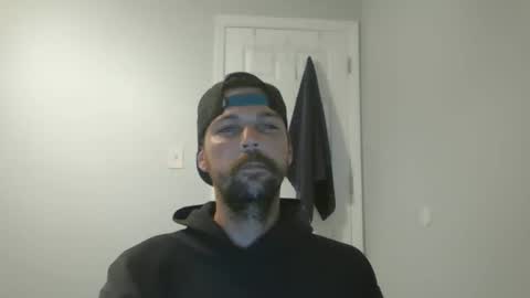 Snapshot of jholls chatting on 11/30/25, 04:38 jholls online show from 11/30/25, 04:38