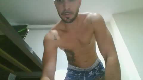 Snapshot of jhon13013 chatting on 10/27/25, 05:17 jhon13013 online show from 10/27/25, 05:17