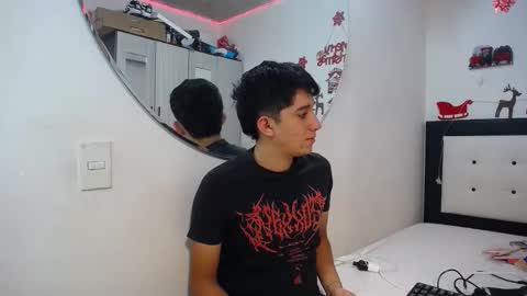 Snapshot of jhon_and_nicolle chatting on 12/16/25, 04:28 Jhon and nicolle online show from 12/16/25, 04:28