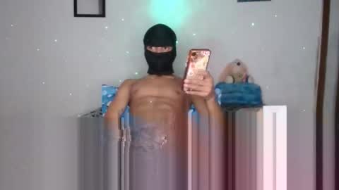 Snapshot of jhon_hot09 chatting on 12/14/25, 11:31 jhon_hot09 online show from 12/14/25, 11:31