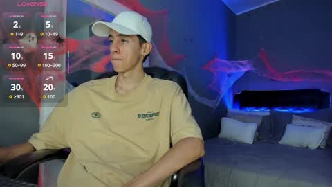 Jhon online show from 10/18/25, 03:46