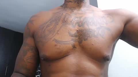 Snapshot of jhon_tomson1 chatting on 11/12/25, 12:00 Jhon Tomson online show from 11/12/25, 12:00