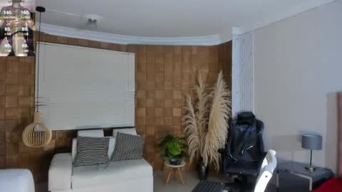 jhonaldsw online show from 12/30/24, 12:20