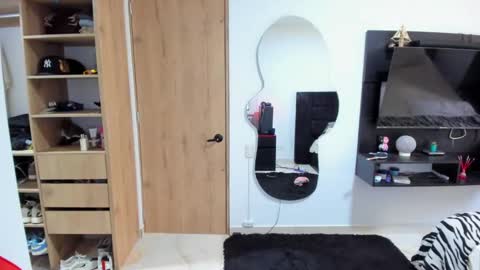 jhonaldsw online show from 10/19/25, 01:23