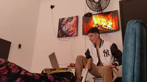 jhon online show from 12/31/24, 04:46