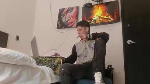 jhon online show from 01/05/25, 03:45