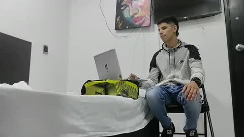 jhon online show from 03/12/25, 07:28