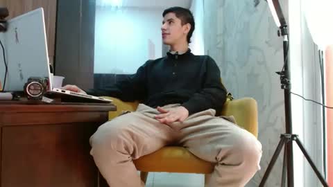 jhon online show from 09/30/25, 04:45