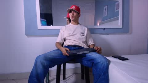 Snapshot of jhonn_rhyss chatting on 12/08/24, 02:18 Jhon online show from 12/08/24, 02:18