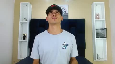 Snapshot of jhonn_rhyss chatting on 12/28/24, 02:22 Jhon online show from 12/28/24, 02:22