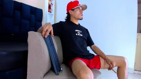 Jhon online show from 11/19/25, 03:28