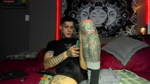 Snapshot of jhonny_ackerman chatting on 04/17/26, 01:08 jhonny_ackerman online show from 04/17/26, 01:08