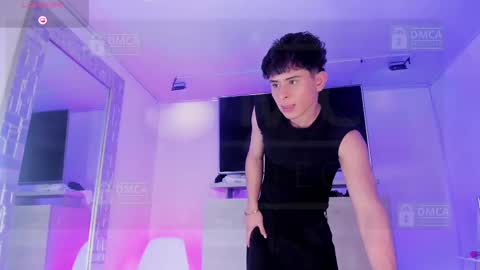 Snapshot of jhonny_blake_ chatting on 09/13/25, 09:03 JHONNATHAN online show from 09/13/25, 09:03