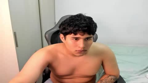 jhonny_dickm online show from 10/14/25, 01:28