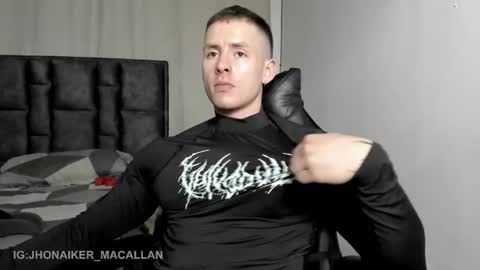 Snapshot of jhonny_macallan chatting on 02/09/26, 11:42 Jhonaiker online show from 02/09/26, 11:42