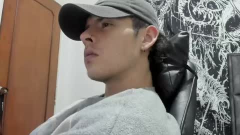 Snapshot of jhonny_macallan chatting on 07/30/26, 08:13 Jhonaiker online show from 07/30/26, 08:13