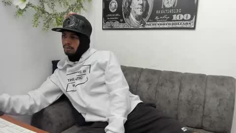 jhonson821 online show from 11/05/25, 10:04