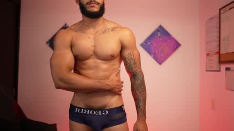 Snapshot of jhony_serna_ chatting on 01/29/25, 06:01 IG jhony serna IG Personal jonathanserna88 online show from 01/29/25, 06:01