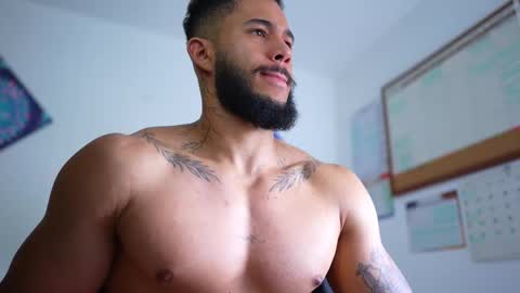Snapshot of jhony_serna_ chatting on 02/20/25, 06:13 IG jhony serna IG Personal jonathanserna88 online show from 02/20/25, 06:13