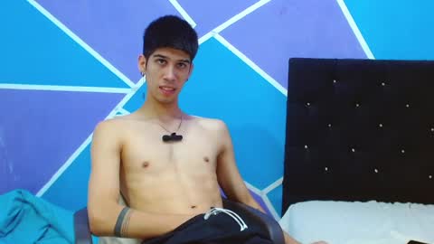 Snapshot of jhony_sex3 chatting on 01/25/25, 04:34 jhony_sex3 online show from 01/25/25, 04:34