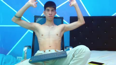 Snapshot of jhony_sex3 chatting on 02/18/25, 04:58 jhony_sex3 online show from 02/18/25, 04:58