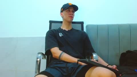 jhony_sex3 online show from 07/07/26, 09:13