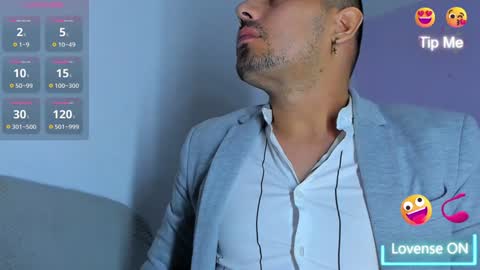 Jhony Alzate online show from 12/08/24, 04:04