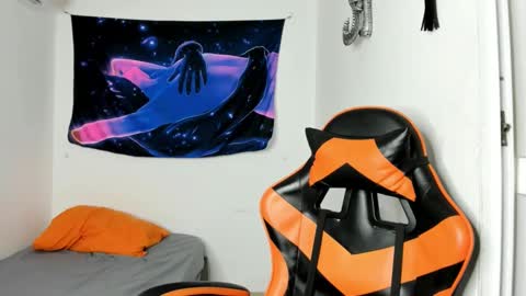 jhosep_hamilton online show from 10/12/25, 06:40