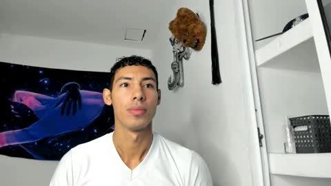 jhosep_hamilton online show from 10/13/25, 11:43