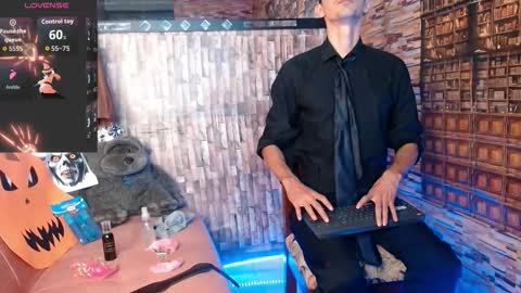 Snapshot of jhosuamoore2 chatting on 10/30/25, 02:24 jhosuamoore2 online show from 10/30/25, 02:24