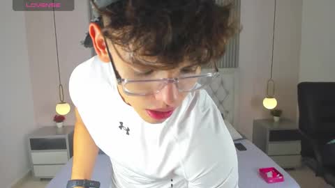 jhoumod_21 online show from 11/26/25, 03:07