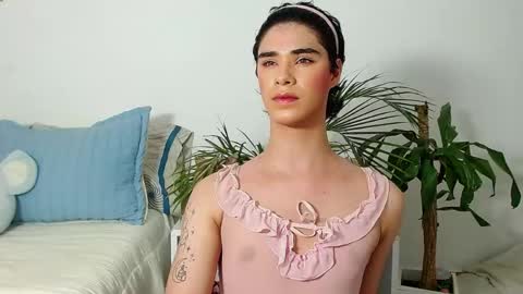 Jhuan Nhez online show from 05/15/26, 02:07