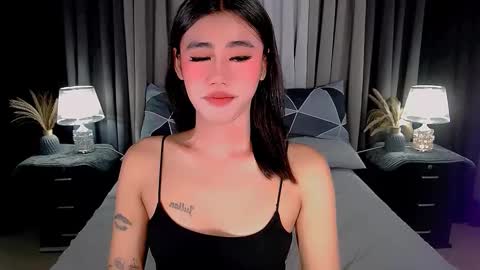 Snapshot of jhuliana_and_charles_room chatting on 09/15/25, 03:06 jhuliana_and_charles_room online show from 09/15/25, 03:06