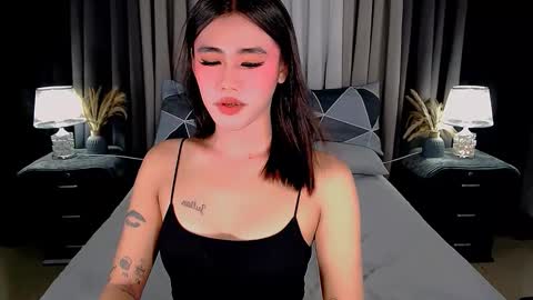 Snapshot of jhuliana_and_charles_room chatting on 09/16/25, 03:18 jhuliana_and_charles_room online show from 09/16/25, 03:18